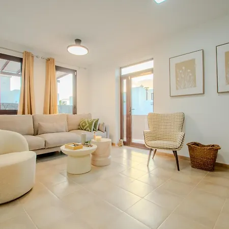 Tania Luxury فيلة *