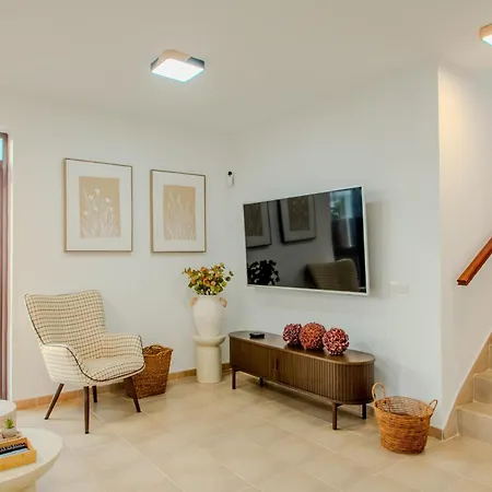 فيلة Tania Luxury بلايا بلانكا