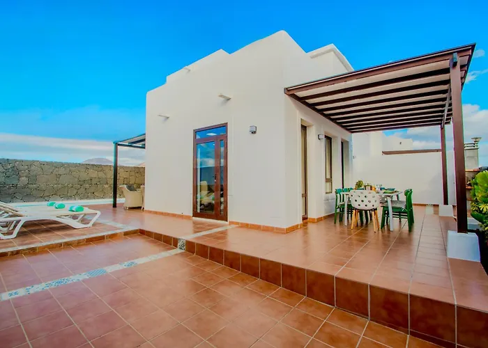 Tania Luxury Villa *