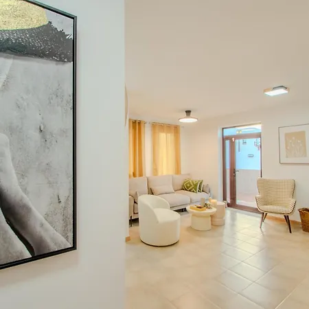 Tania Luxury Βίλα