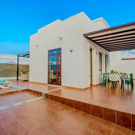 Tania Luxury Villa *